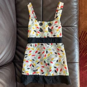 Sleeveless Leaf Design Blouse